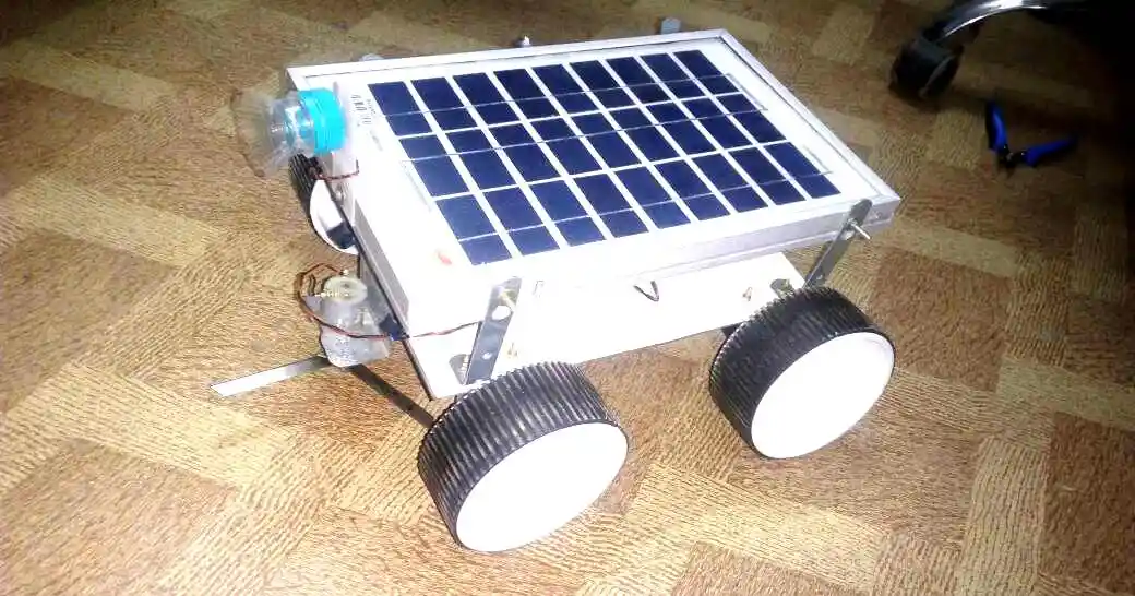 Automatic Grass Cutting Robot Powered By Solar Panel